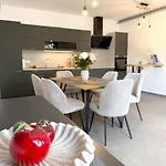 Apartment Ferienwohnung-karwe Karwe