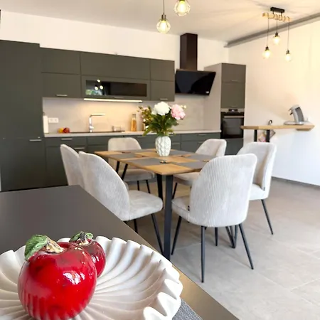 شقة Ferienwohnung-karwe Karwe